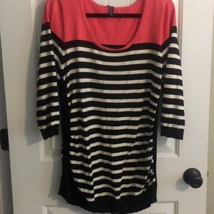 3 quarter length striped top